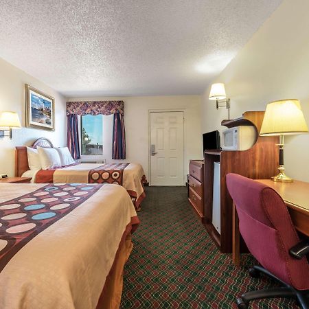 Hotel Super 8 By Wyndham Eastland Esterno foto